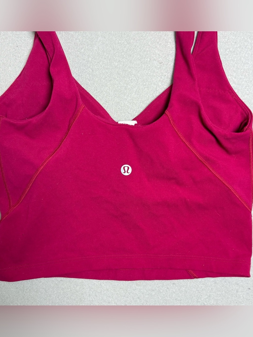 Lululemon Athletica Sports Bra Size 4 Pink Magenta Pullover Lightweight Yoga EUC - Picture 2 of 4